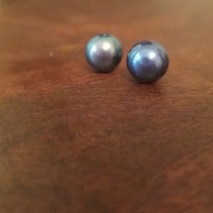 Genuine freshwater pearl earrings